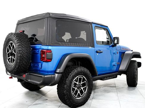 Used 2026 Jeep Wrangler Rubicon AWD/4WD image 7
