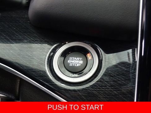 Certified 2023 Jeep Grand Cherokee Trailhawk w/ Luxury Tech Group III AWD/4WD image 9