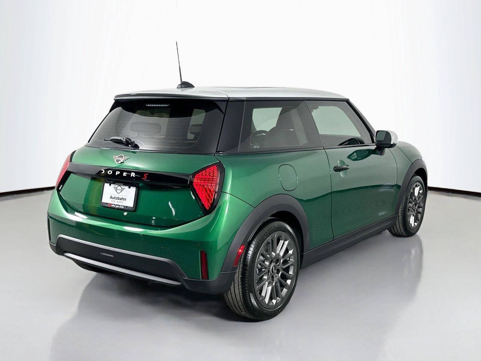 Used 2025 MINI Cooper S FWD image 4