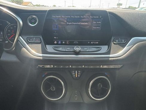 Used 2020 Chevrolet Blazer LT FWD image 12