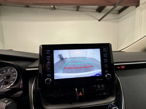 Used 2022 Toyota Corolla LE FWD image 14