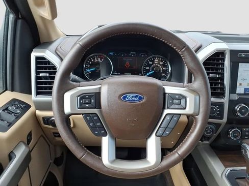 Used 2020 Ford F150 Lariat image 9
