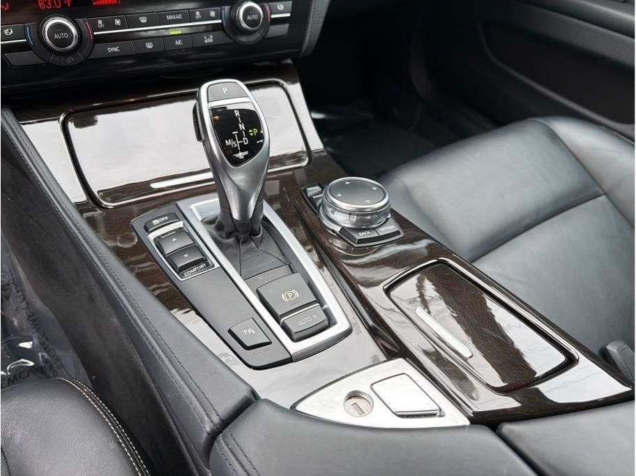 Used 2016 BMW 528i Sedan RWD image 18
