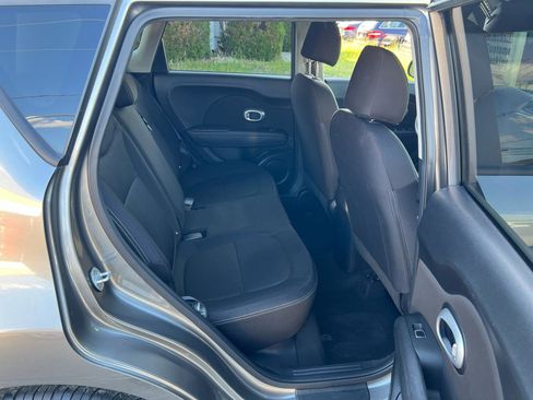 Used 2018 Kia Soul w/ Convenience Package FWD image 16