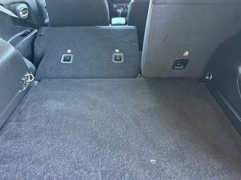 Certified 2023 Jeep Renegade Trailhawk AWD/4WD image 15