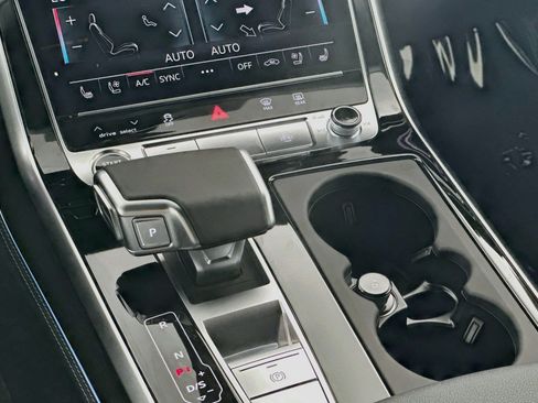 New 2026 Audi Q8 Premium Plus AWD/4WD image 7