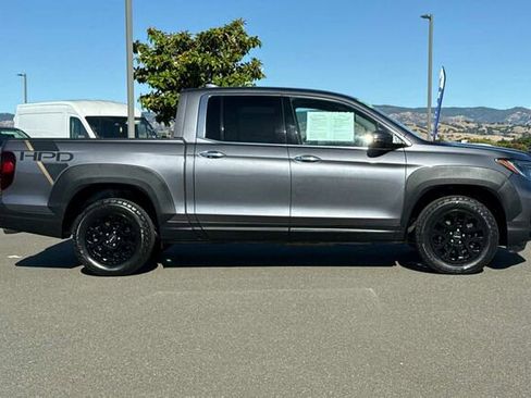 Used 2022 Honda Ridgeline RTL-E image 3