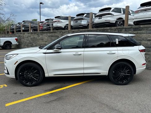 New 2026 Lincoln Corsair Reserve AWD/4WD image 2