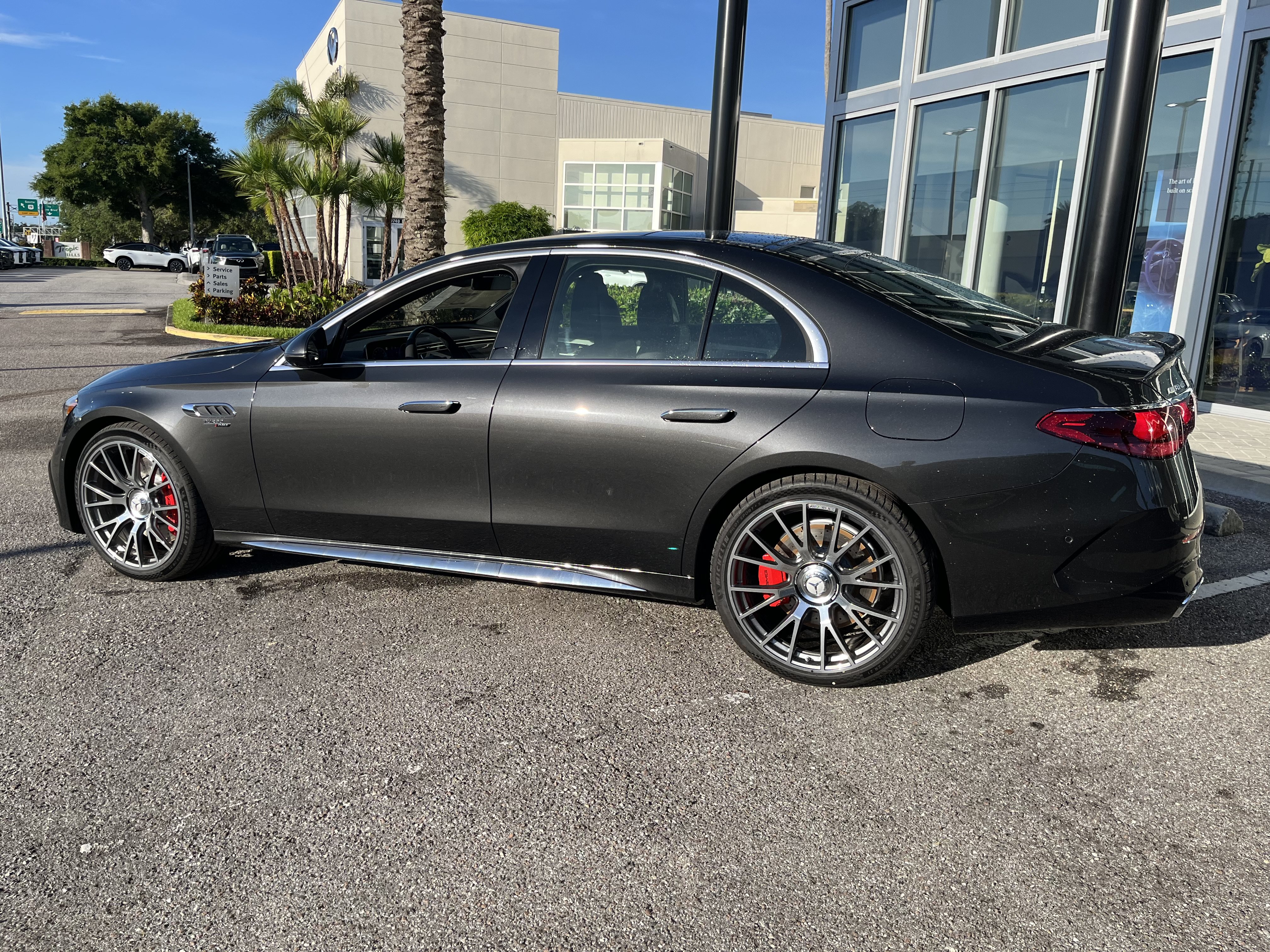 New 2026 Mercedes-Benz E 53 AMG e 4MATIC Sedan image 4