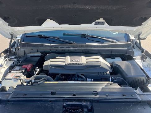 Used 2021 Nissan Titan PRO-4X w/ Pro-4x Convenience Package image 31