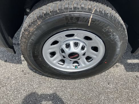 New 2025 GMC Sierra 2500 Pro w/ Convenience Package image 3