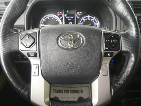 Used 2023 Toyota 4Runner Limited RWD image 17