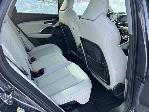New 2025 Audi Q5 2.0T Premium Plus image 23
