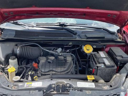 Used 2014 Dodge Grand Caravan SE w/ Quick Order Package 29E SE FWD image 10