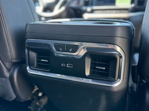 Used 2022 Chevrolet Silverado 1500 LTZ w/ LTZ Premium Package AWD/4WD image 21