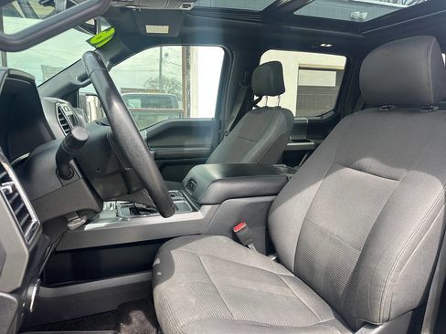 Used 2016 Ford F150 XLT w/ Equipment Group 302A Luxury image 17