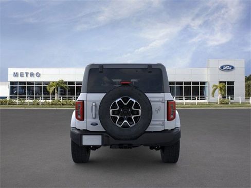 New 2025 Ford Bronco Outer Banks image 5