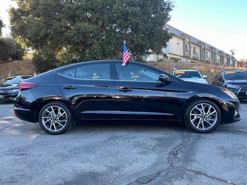 Used 2020 Hyundai Elantra Limited w/ Cargo Package (C1) image 3