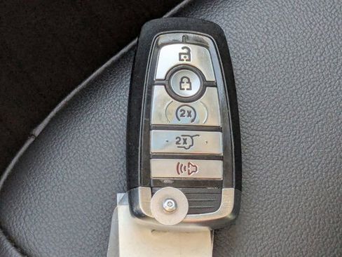 Used 2021 Ford Edge SEL w/ Convenience Package image 31