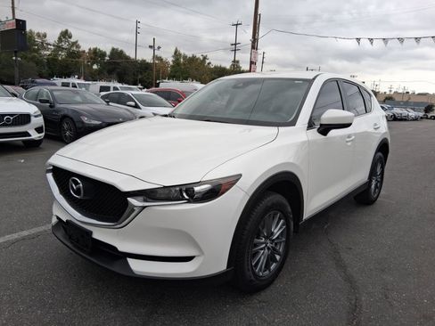 Used 2017 MAZDA CX-5 Sport FWD image 3
