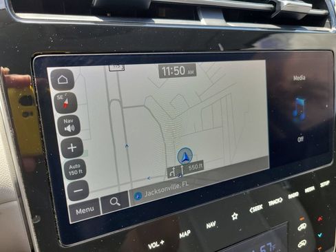 Certified 2024 Hyundai Tucson Limited AWD/4WD image 39