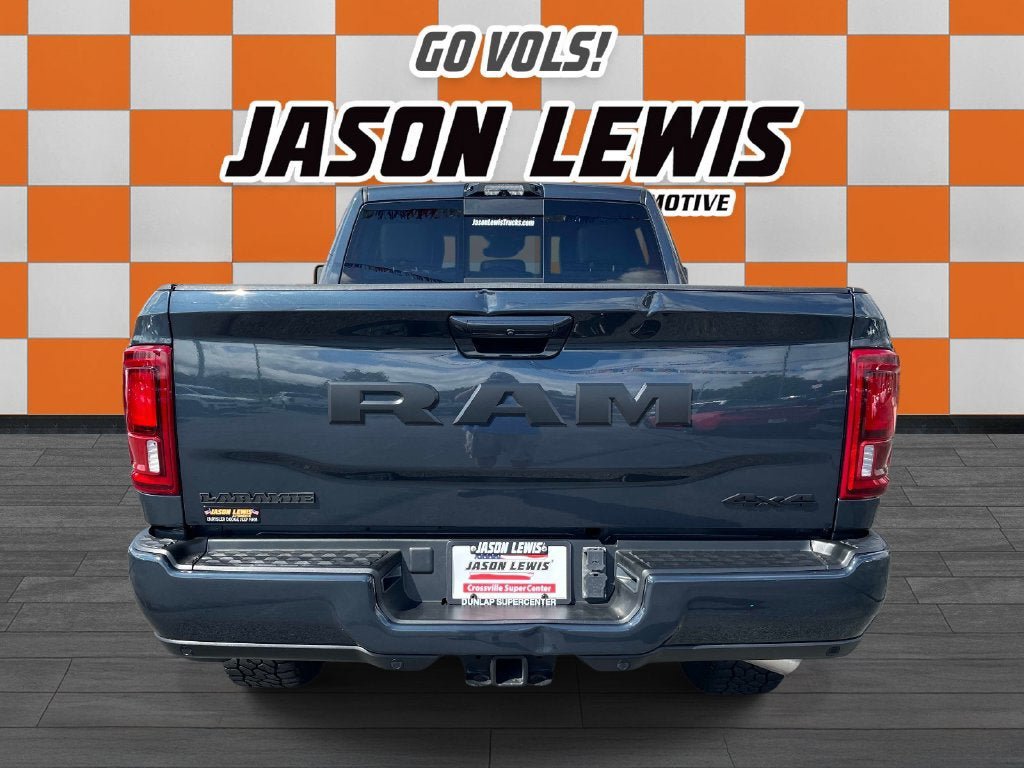 Used 2025 RAM 2500 Laramie AWD/4WD image 4