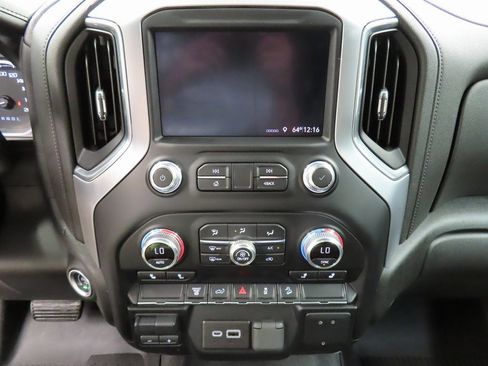 Used 2022 GMC Sierra 2500 SLE w/ SLE Value Package; image 13