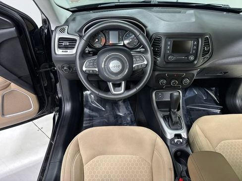 Used 2018 Jeep Compass Sport FWD image 14