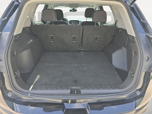 Used 2022 GMC Terrain SLE w/ Driver Convenience Package FWD image 12