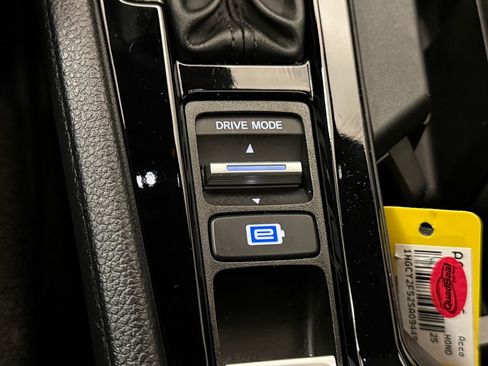 Certified 2025 Honda Accord Sport image 29