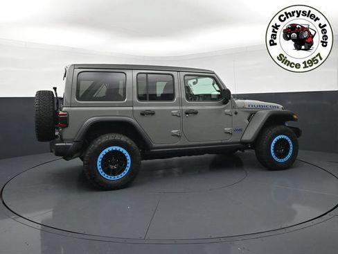 Used 2023 Jeep Wrangler Unlimited Rubicon 4xe w/ Cold Weather Group AWD/4WD image 6