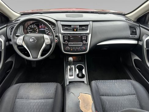 Used 2018 Nissan Altima 2.5 S w/ S Convenience Package image 12