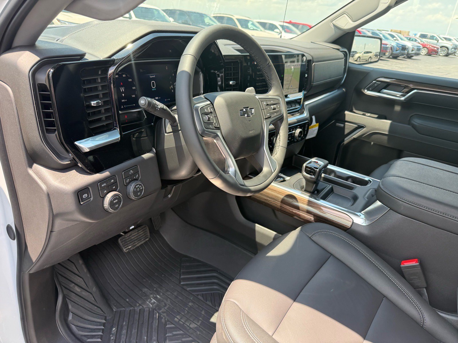 Used 2026 Chevrolet Silverado 1500 RST w/ All Star Edition Plus AWD/4WD image 17