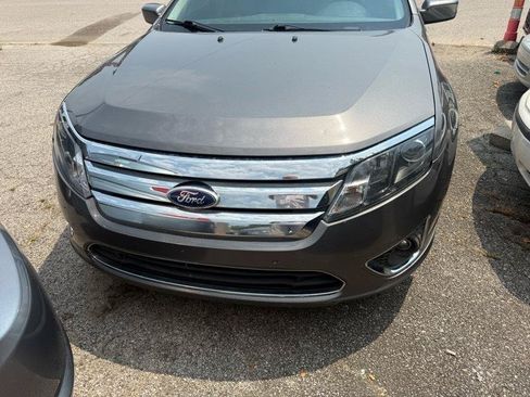 Used 2010 Ford Fusion SEL FWD image 2