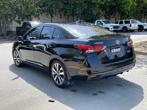 Used 2020 Nissan Versa SR FWD image 5