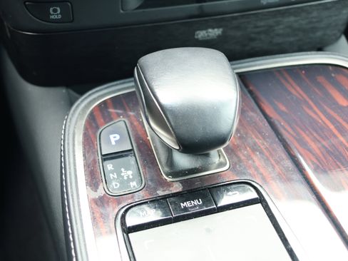 Used 2020 Lexus LS 500 w/ Interior Upgrade Package image 29