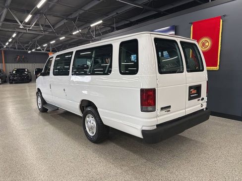 Used 2011 Ford E-350 and Econoline 350 XL w/ PWR Windows & Locks Group image 4