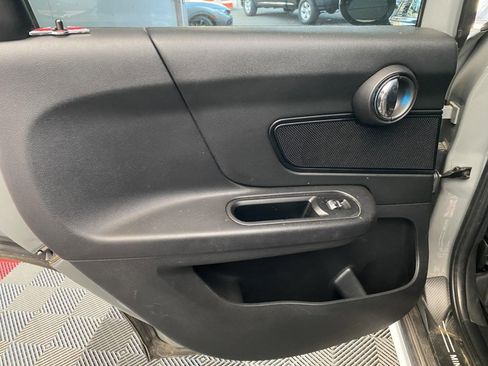 Used 2019 MINI Cooper Countryman FWD image 16
