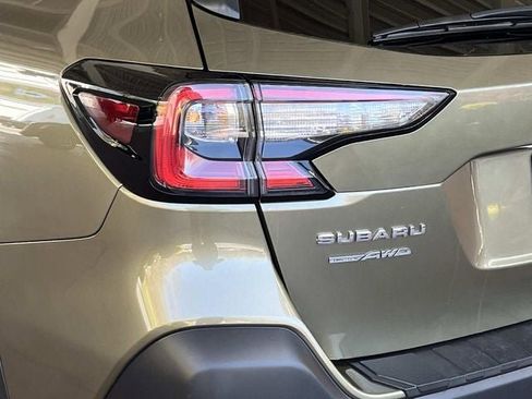 Used 2025 Subaru Outback Limited XT image 5