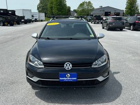 Used 2017 Volkswagen Golf Alltrack SE AWD/4WD image 2