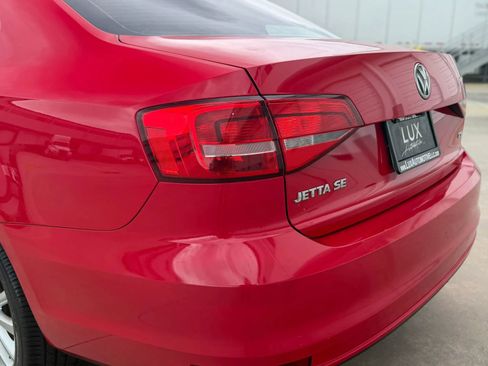 Used 2015 Volkswagen Jetta SE FWD image 12
