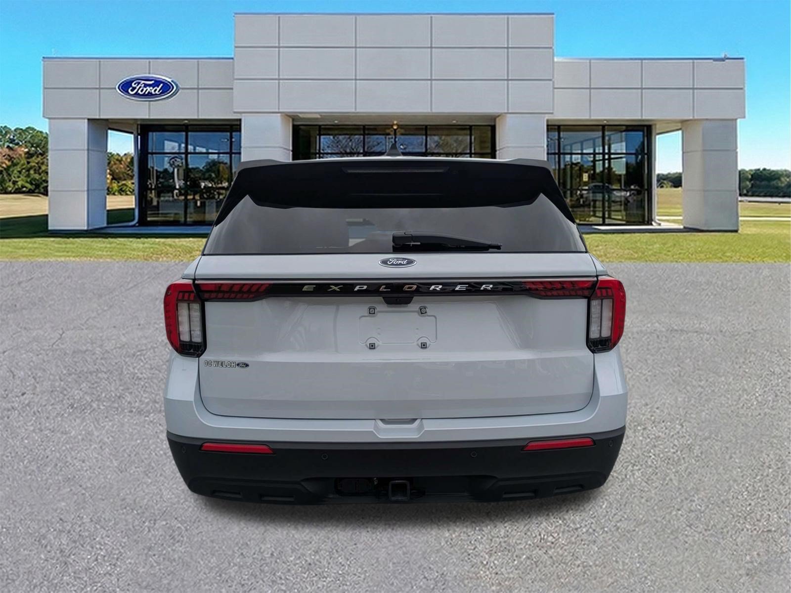 Certified 2026 Ford Explorer Active RWD image 5