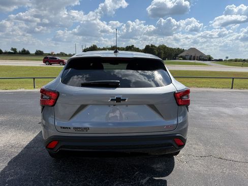 New 2026 Chevrolet Trax RS image 7
