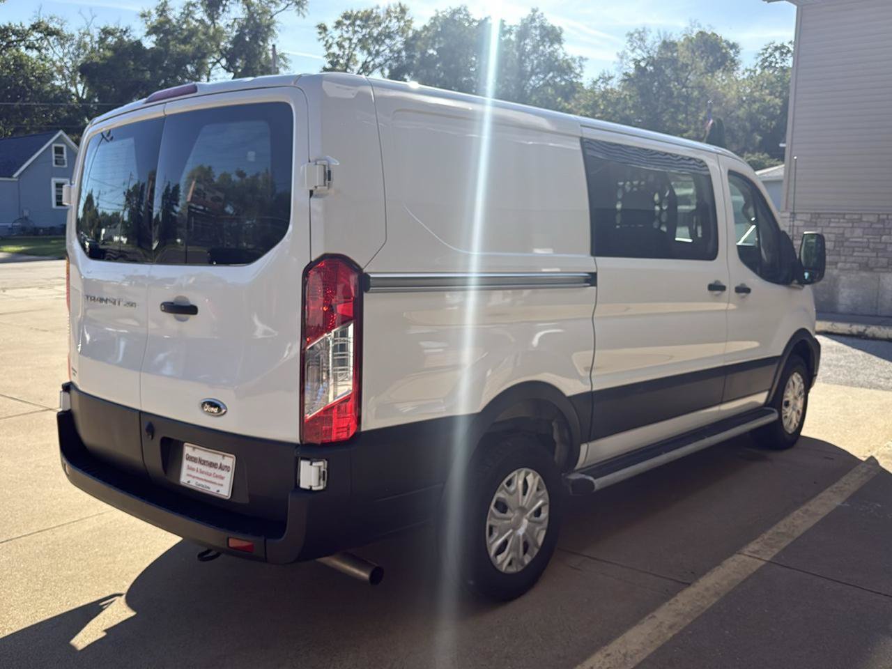 Used 2025 Ford Transit 250 Low Roof w/ Exterior Upgrade Package RWD image 4