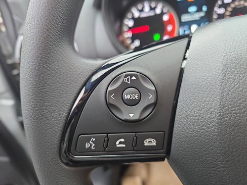 New 2026 Mitsubishi Eclipse Cross LE image 17