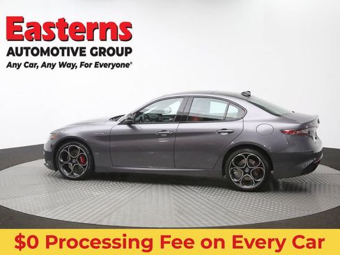Used 2024 Alfa Romeo Giulia Veloce AWD/4WD image 61