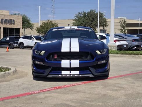 Used 2018 Ford Mustang Shelby GT350 w/ Convenience Package RWD image 2