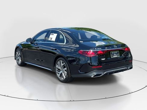 Used 2024 Mercedes-Benz E 350 4MATIC Sedan image 7