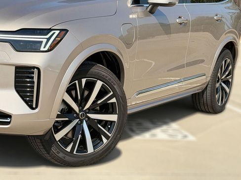 New 2026 Volvo XC90 T8 Core w/ Protection Package Premier AWD/4WD image 7