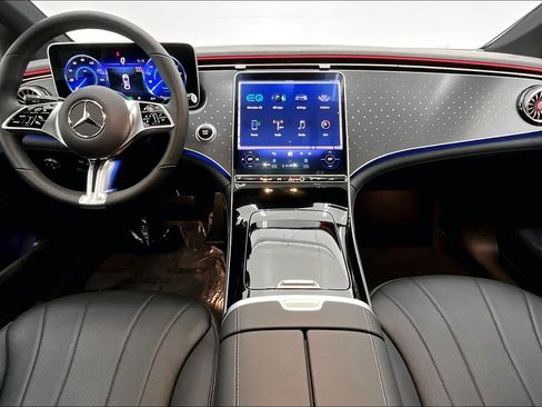 Used 2026 Mercedes-Benz EQE 320 4MATIC Sedan image 13